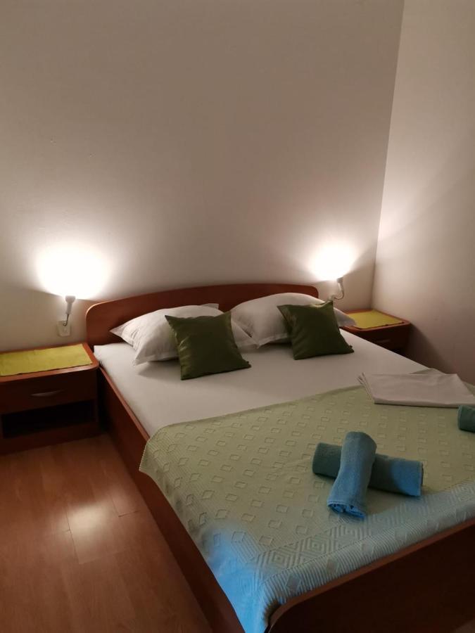 Apartments Sretna غراداك المظهر الخارجي الصورة