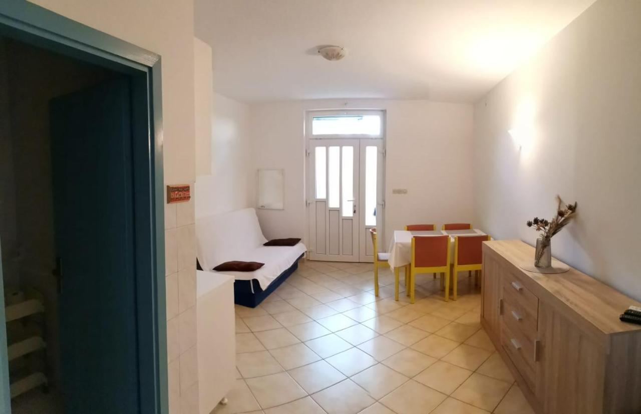 Apartments Sretna غراداك المظهر الخارجي الصورة