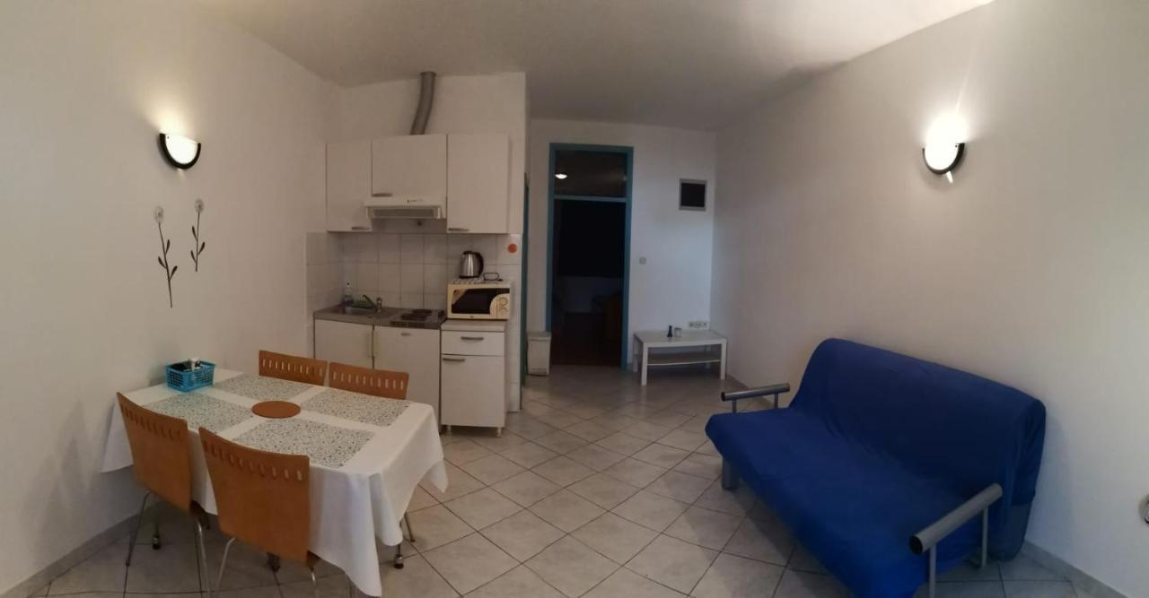 Apartments Sretna غراداك المظهر الخارجي الصورة
